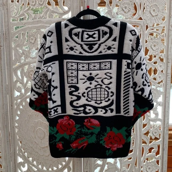 Funky 1980s vintage floral knit sweater with a colorful eclectic pattern-Medium - Picture 10 of 12